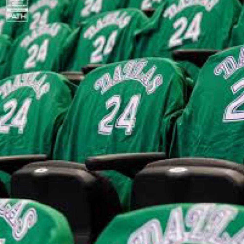 MARK AGUIRRE RETIREMENT T SHIRT Green Mavericks TEE